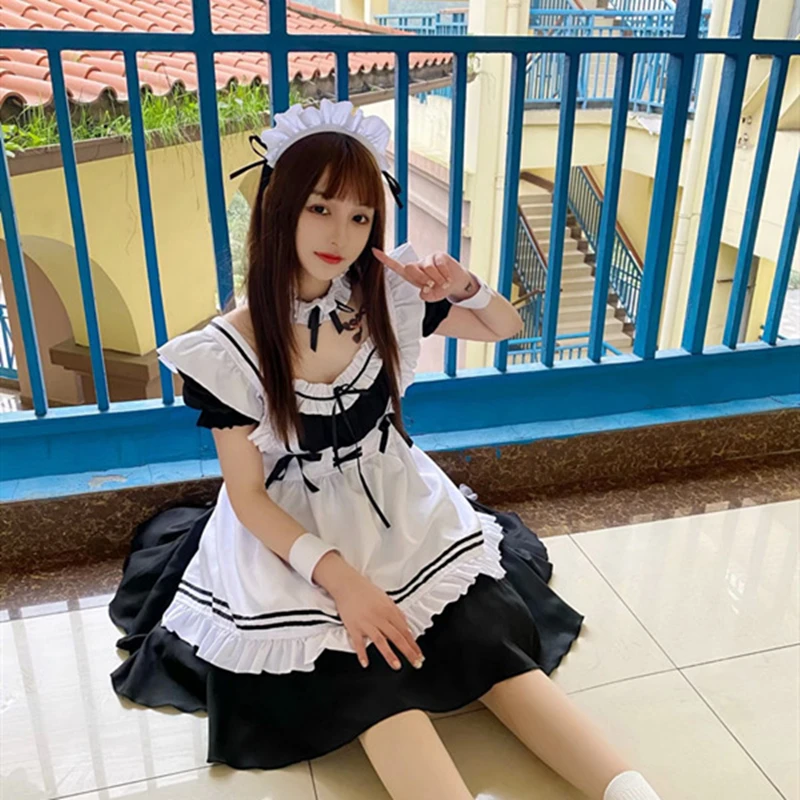Japanese Black and White Maid Outfit Women's Gangster Daily Lolita Maid Uniform Cute Lolita Dress Large Size Cosplay Costume
Japanese Black and White Maid Outfit Women's Gangster Daily Lolita Maid Uniform Cute Lolita Dress Large Size Cosplay Costume