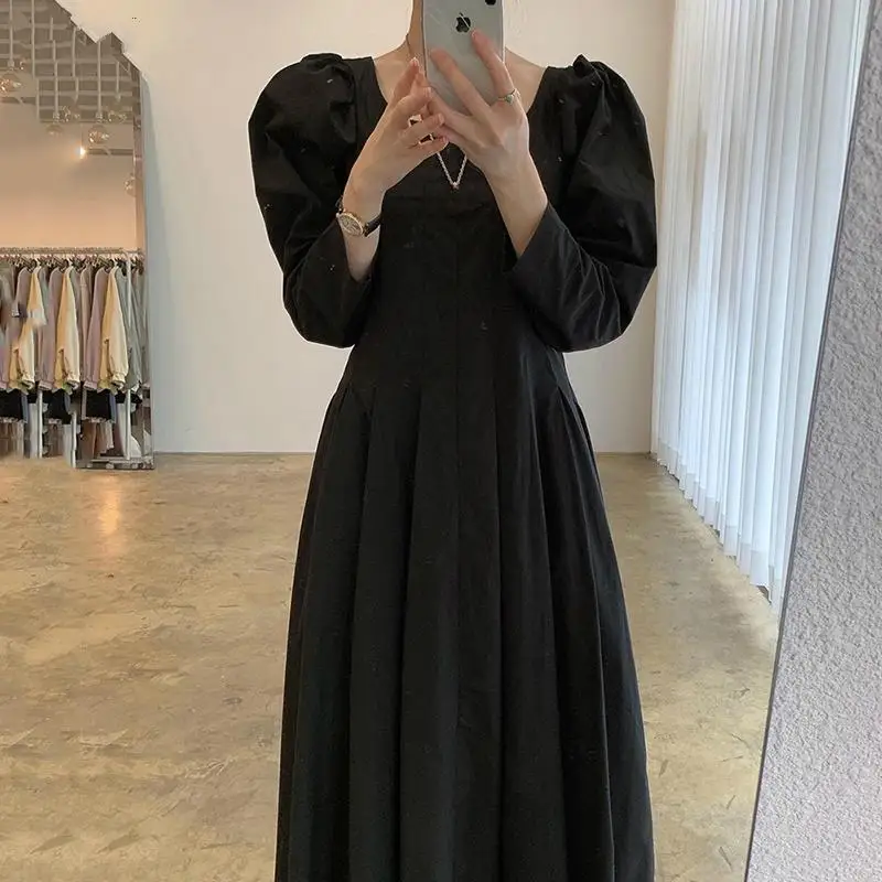 Long Long Korean Pleated Vintage Dress Women 2021 Casual Ladies Dresses Black Retro Woman Elegant Cotton Dress Vestidos Mujer
Long Long Korean Pleated Vintage Dress Women 2021 Casual Ladies Dresses Black Retro Woman Elegant Cotton Dress Vestidos Mujer