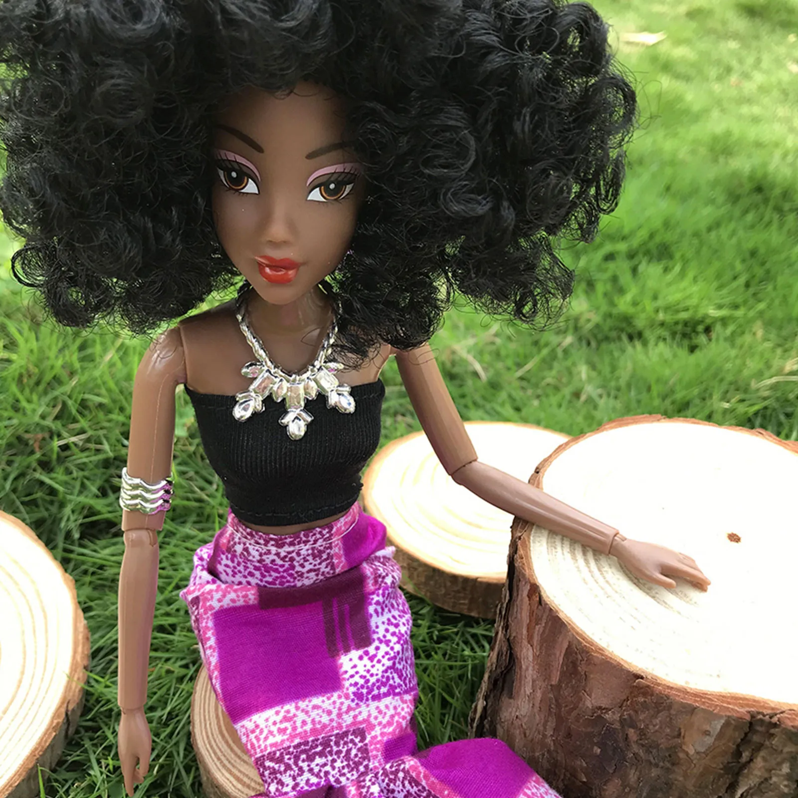 2021 New 30CM Environmental Protection Material African Black Doll Fashion Doll Girl Dolls DIY Toy for Girls Xmas birthday Gift
2021 New 30CM Environmental Protection Material African Black Doll Fashion Doll Girl Dolls DIY Toy for Girls Xmas birthday Gift