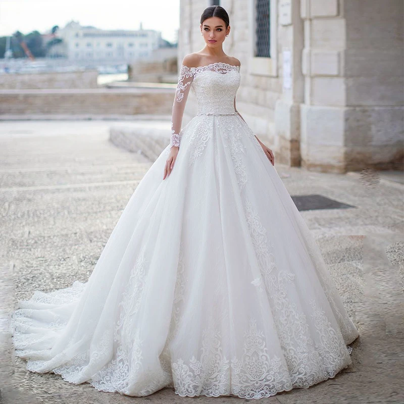 Luxury Wedding Dresses Long Sleeve Tube Top Lace Applique Sweetheart Gowns Diamond Belt Royal Train Robe de mariée Tailor-Made
Luxury Wedding Dresses Long Sleeve Tube Top Lace Applique Sweetheart Gowns Diamond Belt Royal Train Robe de mariée Tailor-Made