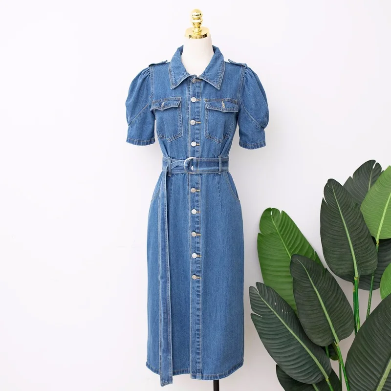 2021 spring summer women turn down collar short sleeve single breasted denim dresses belt back split slim casual jean dress A346
2021 spring summer women turn down collar short sleeve single breasted denim dresses belt back split slim casual jean dress A346