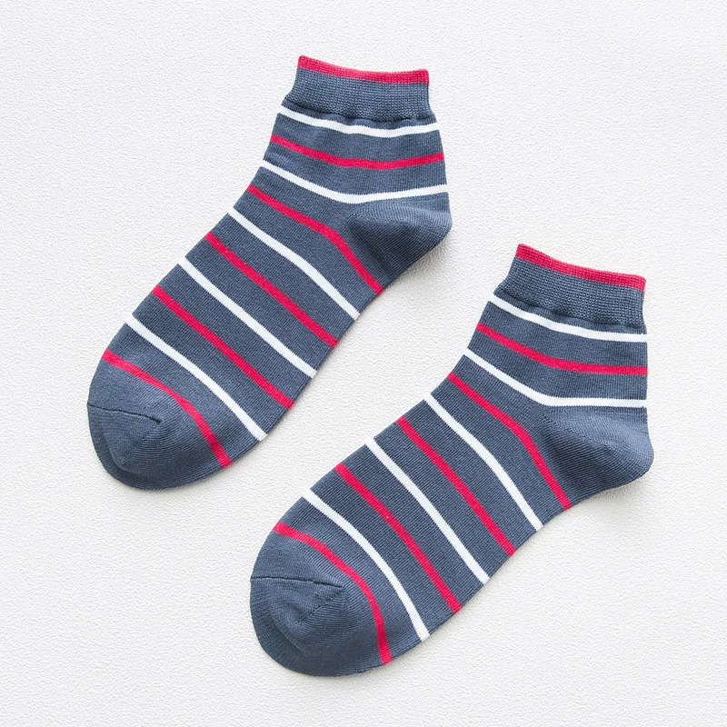 Fashion Harajuku Men Socks Business Striped Cotton Soft Breathable Socks High Quality Colorful Funny Casual Short Socks Male
Fashion Harajuku Men Socks Business Striped Cotton Soft Breathable Socks High Quality Colorful Funny Casual Short Socks Male