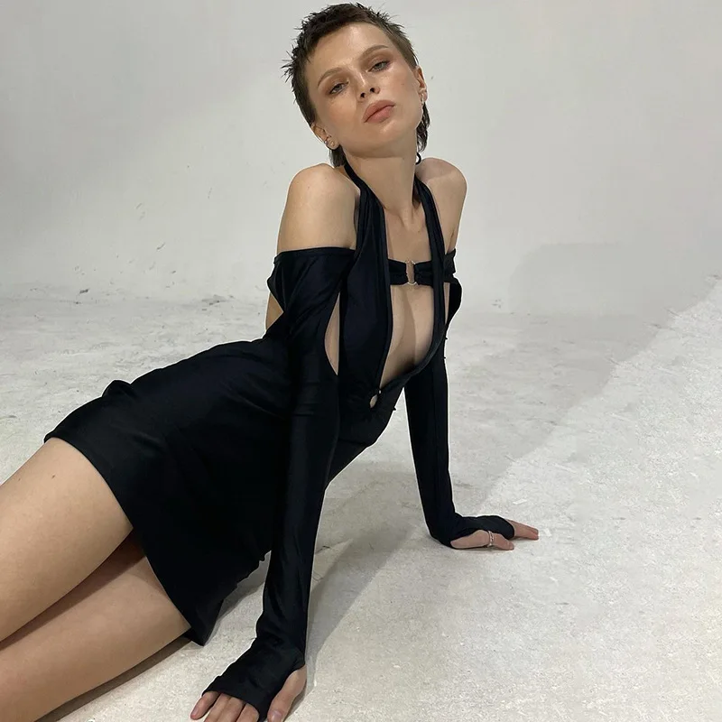 Y2K Cut Out Dress Woman Sexy Outfits Autumn Winter Streetwear Bodycon Black Backless Halter Long Sleeve Dress
Y2K Cut Out Dress Woman Sexy Outfits Autumn Winter Streetwear Bodycon Black Backless Halter Long Sleeve Dress