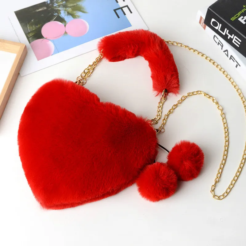 2020 Faux plush heart-shaped shoulder bag Winter female Cute Clutch Purse Love handbag Chain Messenger bag Ladies Crossbody Bag
2020 Faux plush heart-shaped shoulder bag Winter female Cute Clutch Purse Love handbag Chain Messenger bag Ladies Crossbody Bag