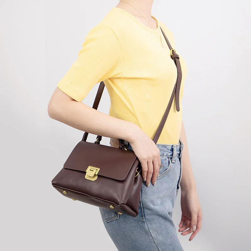 2021 New Fashion Retro High Quality Small Square Bag Large Capacity Shoulder Messenger Bag Purses and Handbags Luxury Sac Luxe
2021 New Fashion Retro High Quality Small Square Bag Large Capacity Shoulder Messenger Bag Purses and Handbags Luxury Sac Luxe