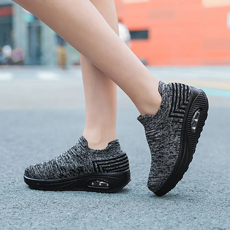 CEVABULE 2021 Spring Casual Shoes Breathable Lightweight Mother Shoes With Air Cushion Sneakers Women's Shoes Sneakers Women LCH
CEVABULE 2021 Spring Casual Shoes Breathable Lightweight Mother Shoes With Air Cushion Sneakers Women's Shoes Sneakers Women LCH