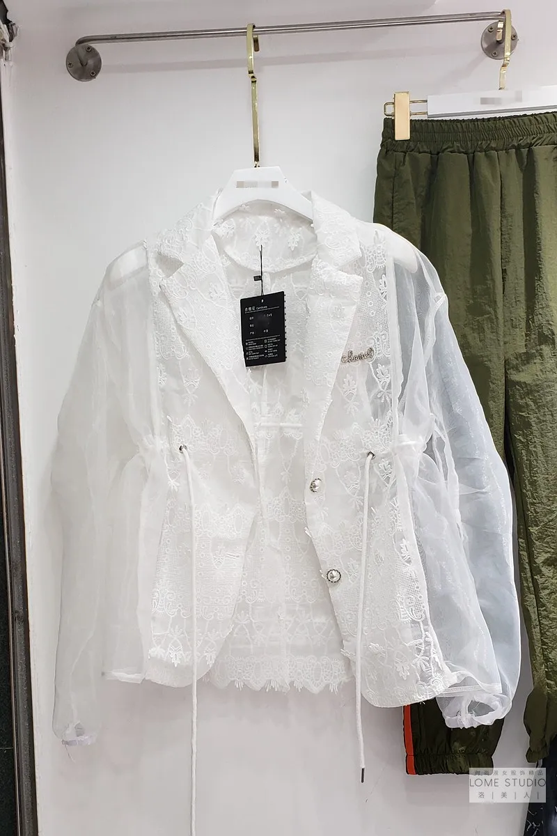 Fashion Solid Colour Coat 2021 Spring New Korean Style Tailored Collar Jacket Lace Stitching Organza Drawstring Coat for Women
Fashion Solid Colour Coat 2021 Spring New Korean Style Tailored Collar Jacket Lace Stitching Organza Drawstring Coat for Women