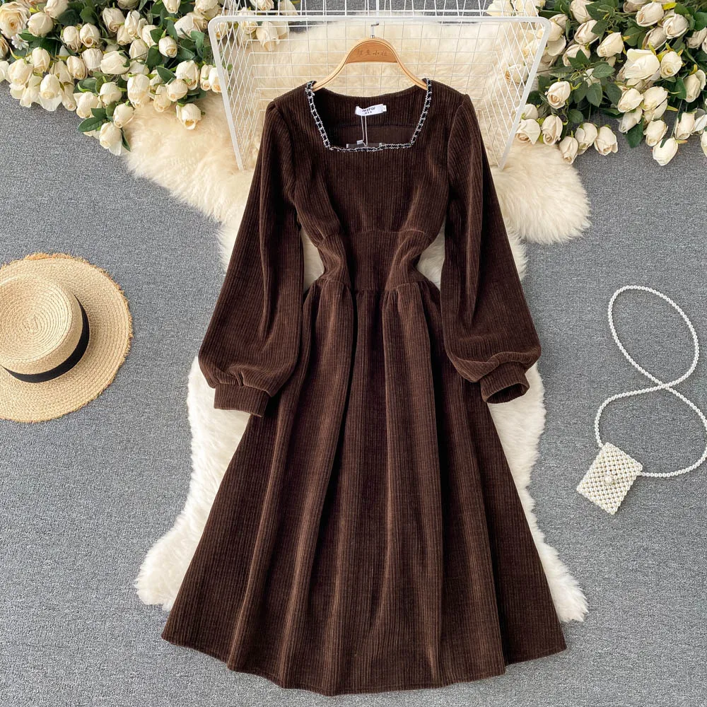 Vintage Brown/Black Corduroy Dress Women Autumn Elegant Square Collar Puff Long Sleeve High Waist Robe Female Casual Vestido New
Vintage Brown/Black Corduroy Dress Women Autumn Elegant Square Collar Puff Long Sleeve High Waist Robe Female Casual Vestido New