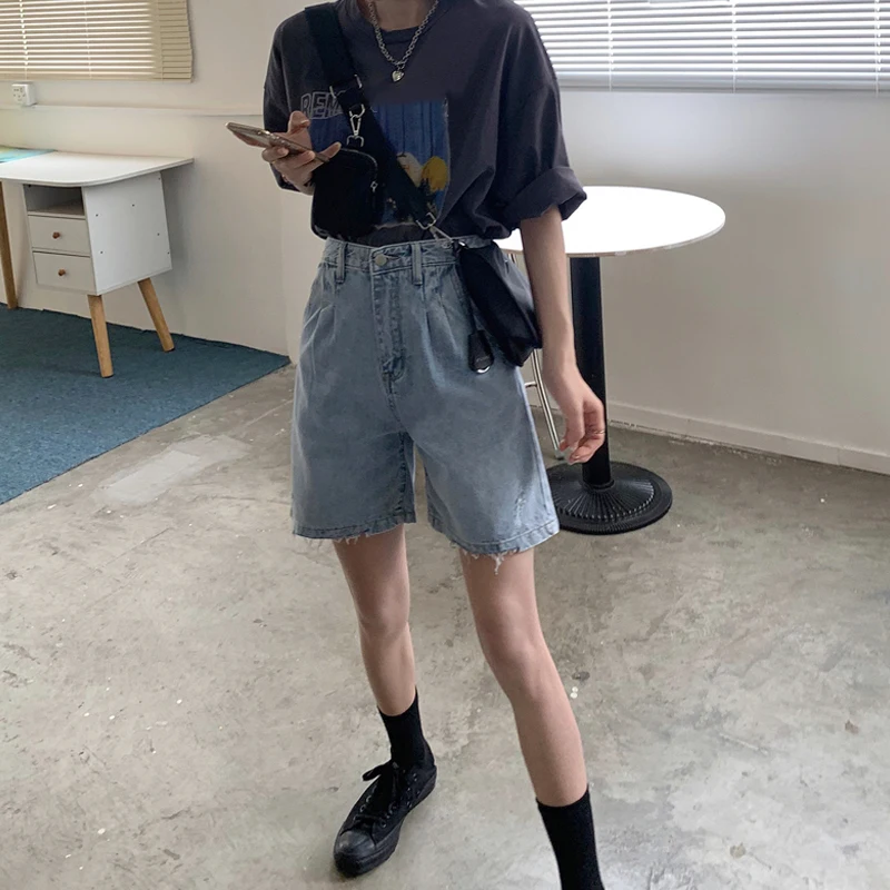 Light-Colored Denim Shorts Women's Summer 2021 New High Waist Straight Wide-Leg Pants Slimming Versatile Small Cropped Pants
Light-Colored Denim Shorts Women's Summer 2021 New High Waist Straight Wide-Leg Pants Slimming Versatile Small Cropped Pants