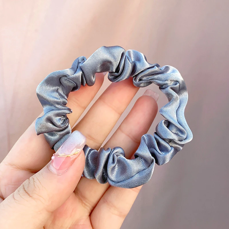 1Pc Silk Satin Hair Scrunchies Solid Color Rubber Bands Elastic Hair bands Ponytail Holders Rubber bands Girls Hair Accessories
1Pc Silk Satin Hair Scrunchies Solid Color Rubber Bands Elastic Hair bands Ponytail Holders Rubber bands Girls Hair Accessories
