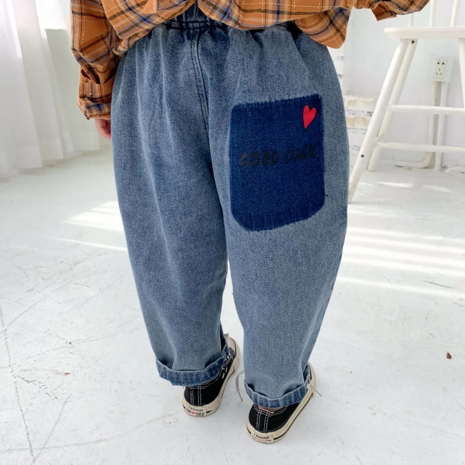 2 3 4 5 6 7 Y Kids Jeans Fashion Korean Love Print Loose Denim Pants For Boy Girl Harem Pants Spring Autumn Casual Baby Trousers
2 3 4 5 6 7 Y Kids Jeans Fashion Korean Love Print Loose Denim Pants For Boy Girl Harem Pants Spring Autumn Casual Baby Trousers