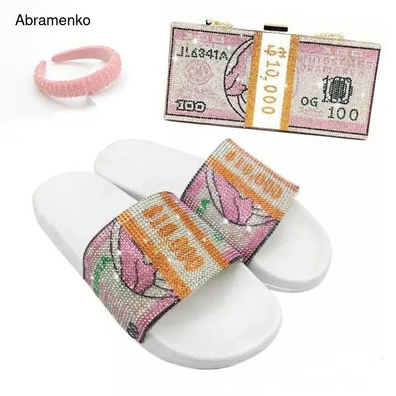 Fashion Women Slippers Summer Beach Flip Flops Usd Money Shoes Bags Headband Set Crystal Sandals Ladies Luxury Flat Bling Slides
Fashion Women Slippers Summer Beach Flip Flops Usd Money Shoes Bags Headband Set Crystal Sandals Ladies Luxury Flat Bling Slides