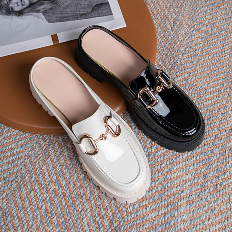 EGTPINAOP Summer Slippers Woman Platform Fashion Genuine Leather Slippers Outdoor Baotou Vintage Metal Fastener Decoration
EGTPINAOP Summer Slippers Woman Platform Fashion Genuine Leather Slippers Outdoor Baotou Vintage Metal Fastener Decoration