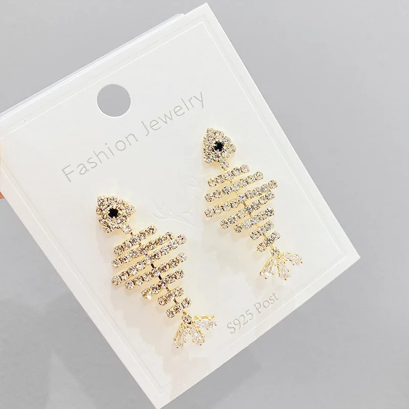 Wholesale Exaggerated Zircon Finely Inlaid Stud Earrings Female S925 Silvers Ear Studs Fishbone
Wholesale Exaggerated Zircon Finely Inlaid Stud Earrings Female S925 Silvers Ear Studs Fishbone