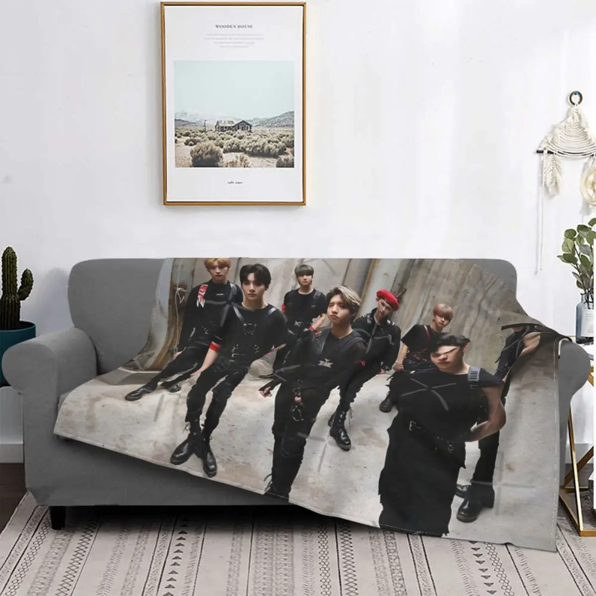 Детское одеяло в шотландскую клетку с капюшоном
Детское одеяло в шотландскую клетку с капюшоном