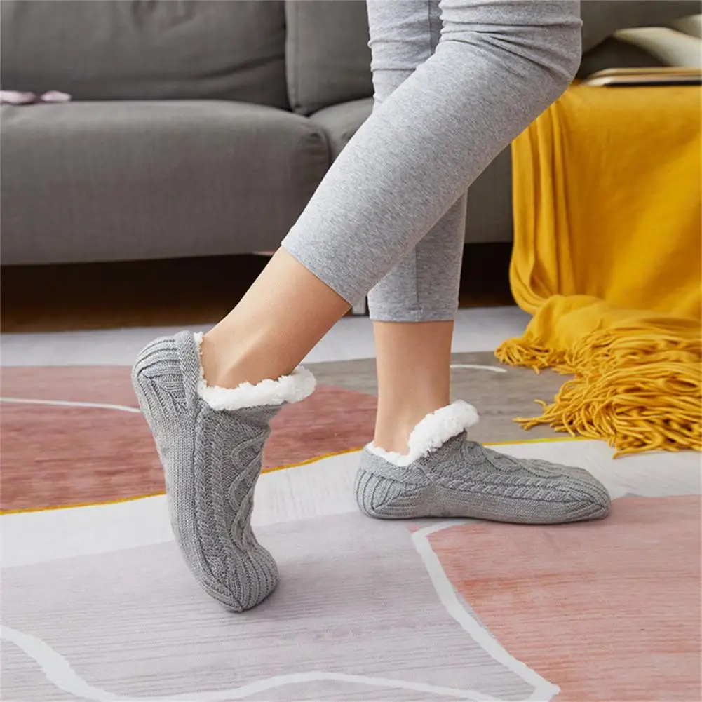1 Pair Slippers Socks Lightweight Polyester Cozy Anti-slip Bottom Unisex Plush Socks Floor Socks for Home
1 Pair Slippers Socks Lightweight Polyester Cozy Anti-slip Bottom Unisex Plush Socks Floor Socks for Home