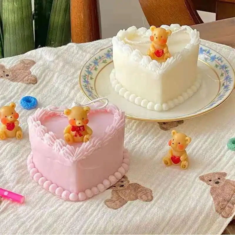 Simulation Three-dimensional Love Decorating Cake Candle Silicone Mold Teddy Bear Bread Heart-shaped Soap Making Soap Mold
Simulation Three-dimensional Love Decorating Cake Candle Silicone Mold Teddy Bear Bread Heart-shaped Soap Making Soap Mold