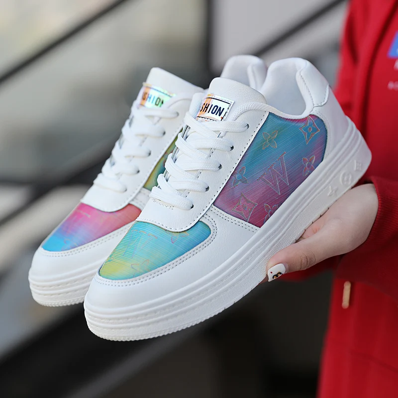 Women's Color Changing Sneakers Reflective Casual Soft Comfortable Sneakers Walking Korean Trend Versatile Skateboarding Shoes
Women's Color Changing Sneakers Reflective Casual Soft Comfortable Sneakers Walking Korean Trend Versatile Skateboarding Shoes