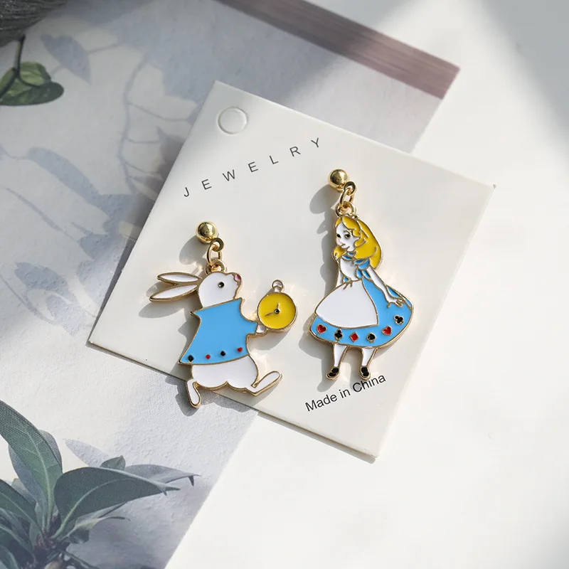 S925 Silver Needle Simple Cartoon Alice Rabbit Drop Earrings Female Funny Cute Asymmetric Clip Earrings without Piercing Jewelry
S925 Silver Needle Simple Cartoon Alice Rabbit Drop Earrings Female Funny Cute Asymmetric Clip Earrings without Piercing Jewelry