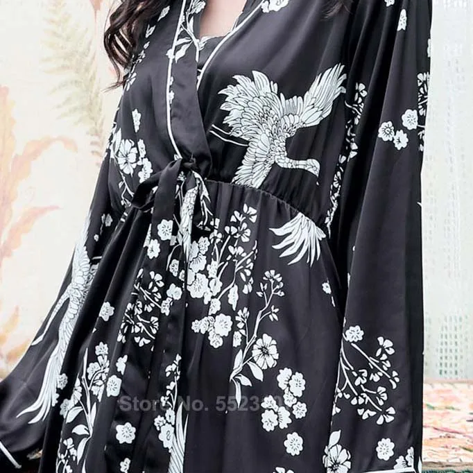 2020 New Japanese Kimono Dress for Women Sexy Silk Nightgown Home Lounge Sleepwear Female V-neck Crane Print Nightdress
2020 New Japanese Kimono Dress for Women Sexy Silk Nightgown Home Lounge Sleepwear Female V-neck Crane Print Nightdress