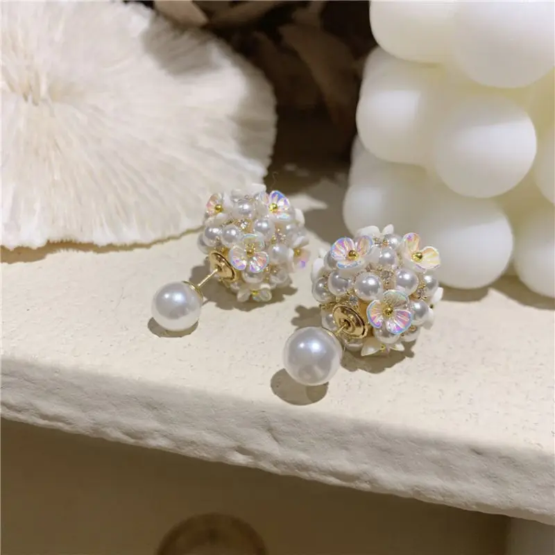 ZDMXJL Japan And Korean High Class Women Earring Sweet Pearl Flower Ball Ear Stud Pandora 925 Original Accessories For Jewelry
ZDMXJL Japan And Korean High Class Women Earring Sweet Pearl Flower Ball Ear Stud Pandora 925 Original Accessories For Jewelry