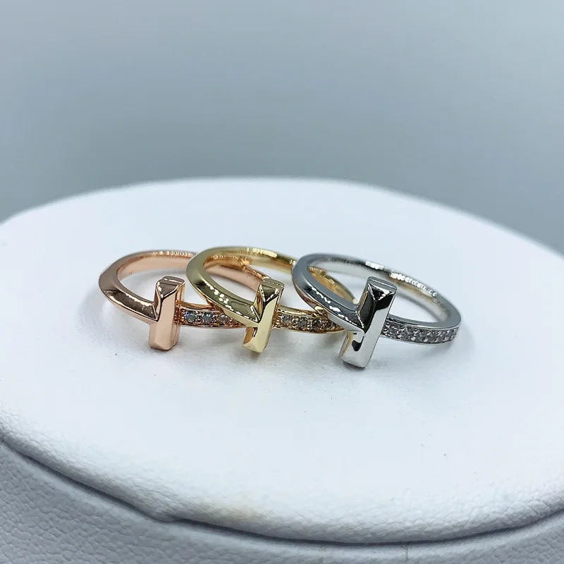 Tiffon Hot Sell 925 Sterling Silver Simple Style Rings Women Logo 1: 1Original Brand HighQuality Romance Jewelry Valentine Gift
Tiffon Hot Sell 925 Sterling Silver Simple Style Rings Women Logo 1: 1Original Brand HighQuality Romance Jewelry Valentine Gift