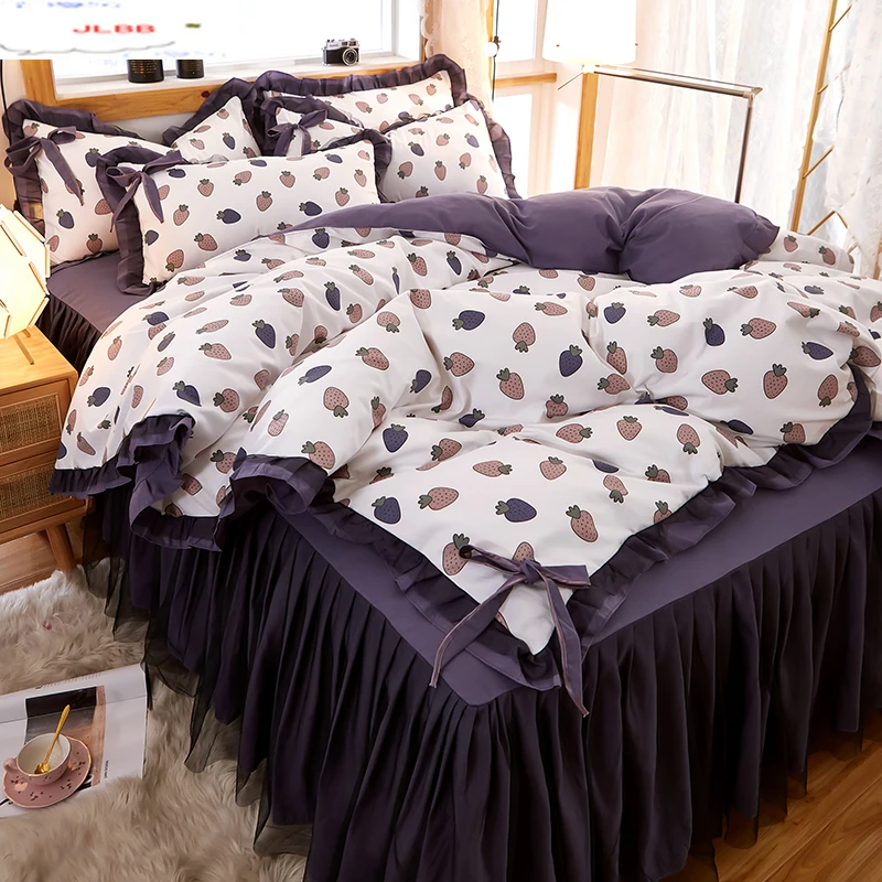 Purple Bedding Sets Full Queen King Bedspread Wedding princess Duvet Cover set Pillowcase girls lace bed skirt luxury bedclothes
Purple Bedding Sets Full Queen King Bedspread Wedding princess Duvet Cover set Pillowcase girls lace bed skirt luxury bedclothes