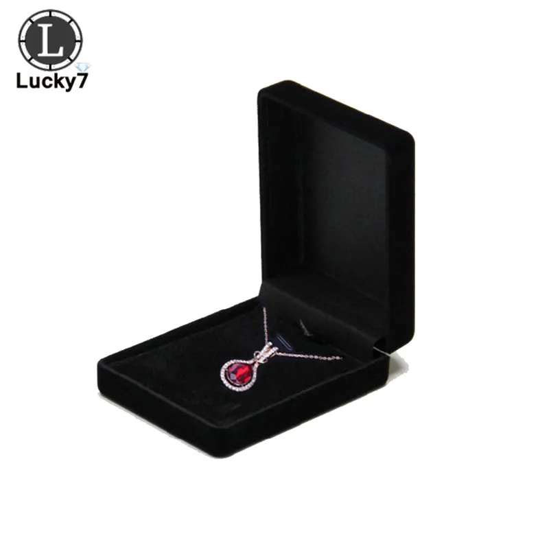 Wholesale 60pcs/lot Black Velvet Wedding Bride Jewelry Necklace Pendant Box Gift Colar Earrings Trinket Display Case Organizer
Wholesale 60pcs/lot Black Velvet Wedding Bride Jewelry Necklace Pendant Box Gift Colar Earrings Trinket Display Case Organizer