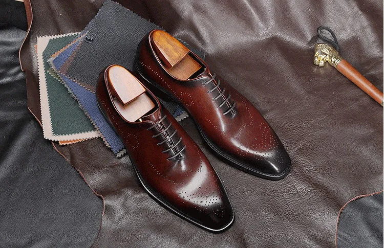 QYFCIOUFU Mens Bullock Genuine Leather Formal Shoes Men Luxury Brand Black Men Party Wedding Dress Shoe Business Leather Shoes
QYFCIOUFU Mens Bullock Genuine Leather Formal Shoes Men Luxury Brand Black Men Party Wedding Dress Shoe Business Leather Shoes