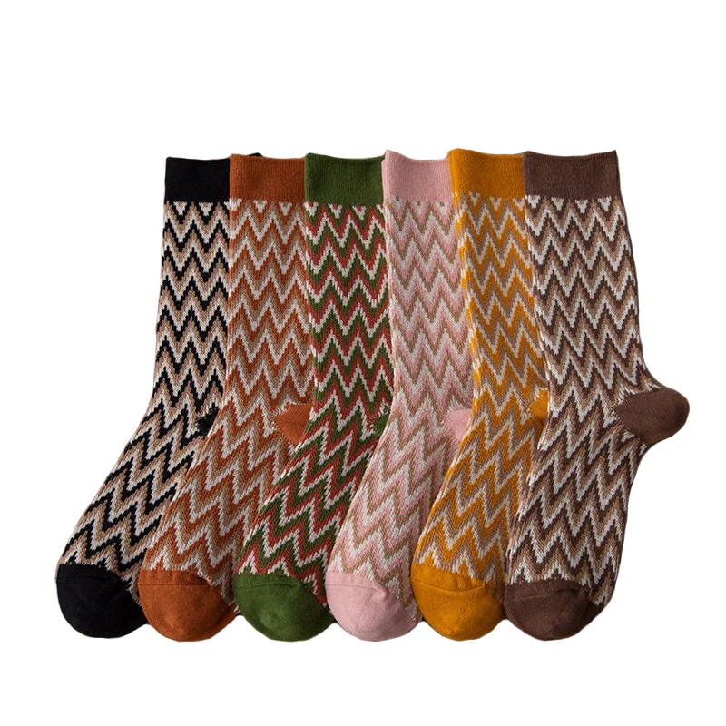 5 Pairs/Lot Cotton Socks Women New Autumn Winter Wave Pattern Middle Tube Cotton Long Socks Korea Style Fashion Happy Socks Cute 
5 Pairs/Lot Cotton Socks Women New Autumn Winter Wave Pattern Middle Tube Cotton Long Socks Korea Style Fashion Happy Socks Cute