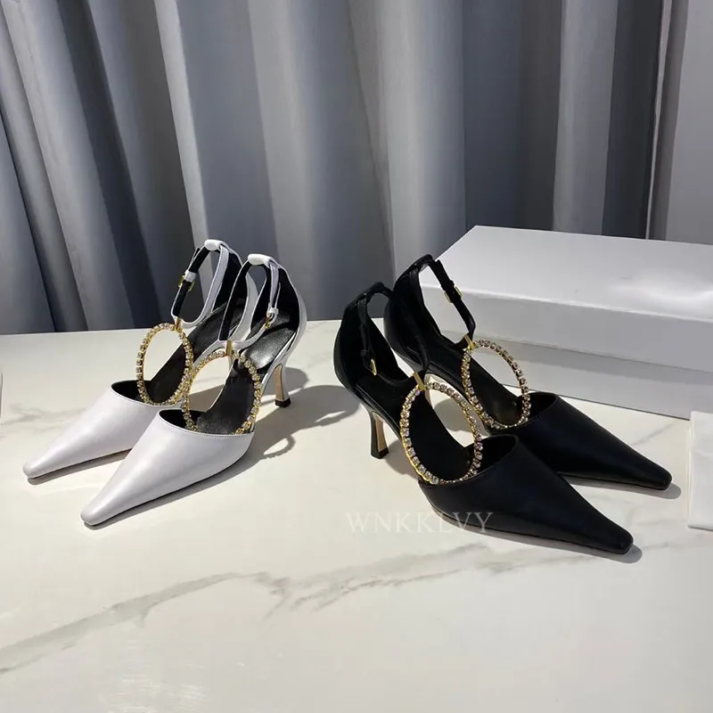 Women's Shoes 
Women's Shoes