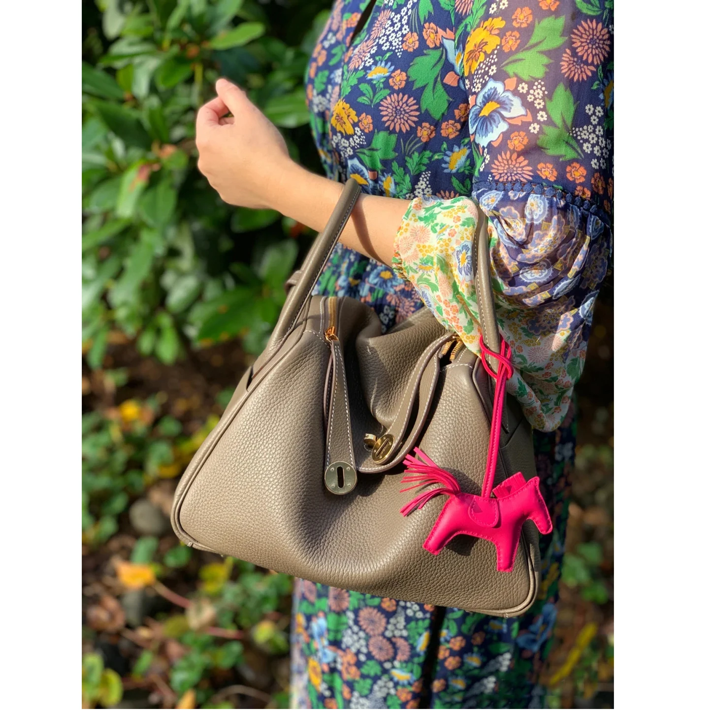 finely selected Grained real leather shoulder bags Casual Genuine leather crossbody bags cow leather boxy shaped bags with lock
finely selected Grained real leather shoulder bags Casual Genuine leather crossbody bags cow leather boxy shaped bags with lock