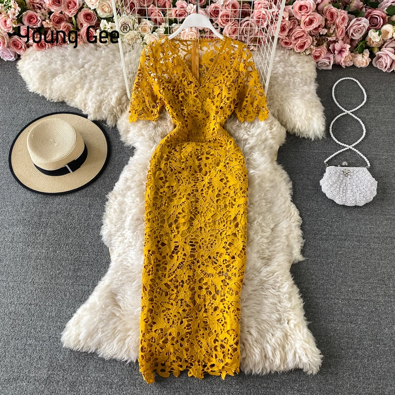 Young Gee Runway Designer Floral Luxury Party Dresses Hollow Out Vintage Elegant Lady Package hip Midi Bodycon Dresses Vestidos
Young Gee Runway Designer Floral Luxury Party Dresses Hollow Out Vintage Elegant Lady Package hip Midi Bodycon Dresses Vestidos