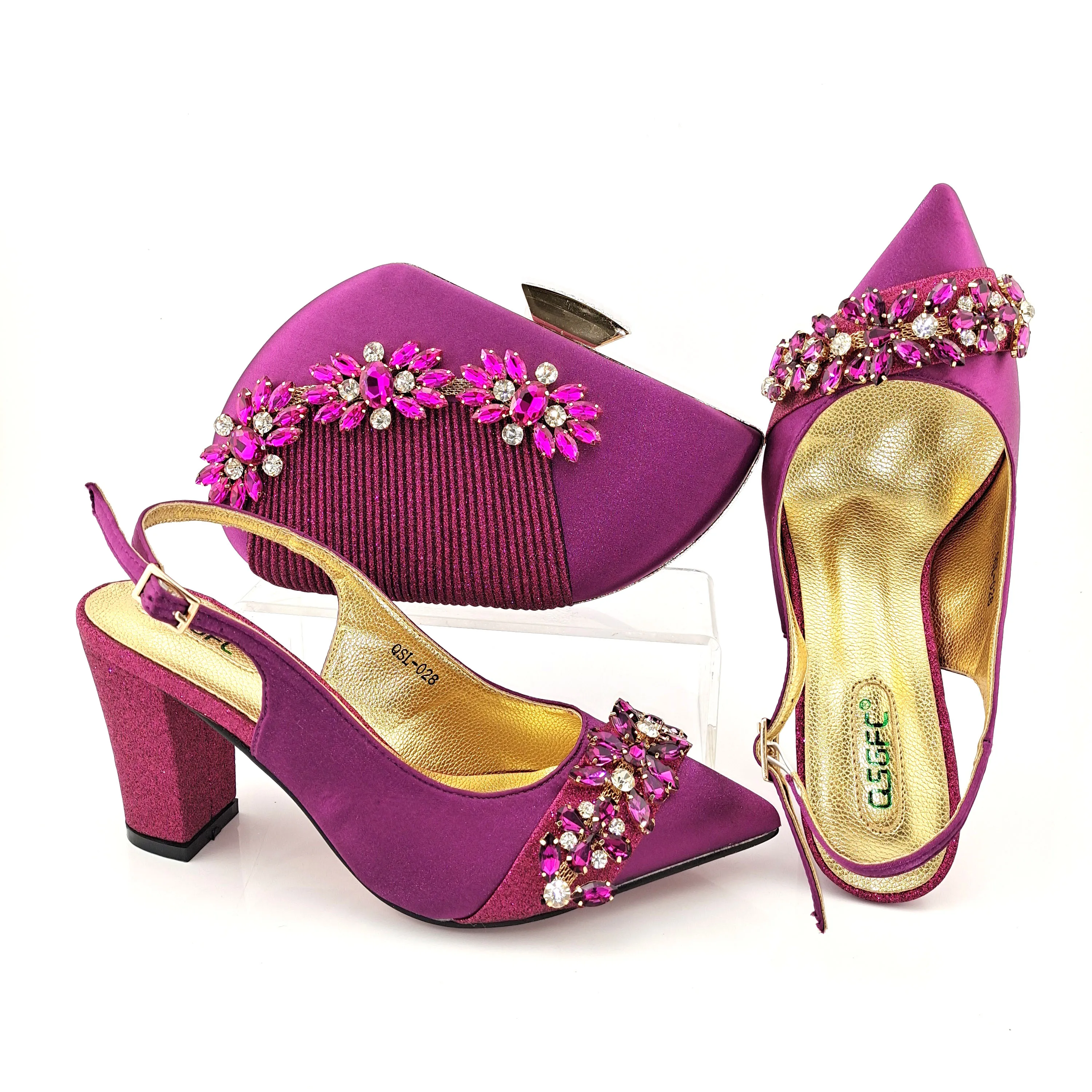 2021 Newest African Special Crysral Decoration Style Italian Design Elegant Women Shoes and Bag Set in Magenta Color for Party
2021 Newest African Special Crysral Decoration Style Italian Design Elegant Women Shoes and Bag Set in Magenta Color for Party