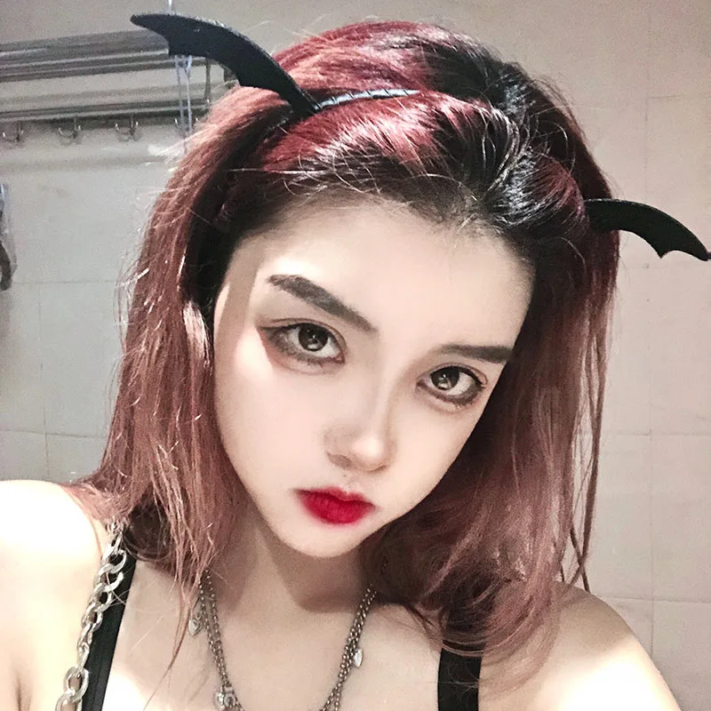 Handmade Kawaii Devil Cat Bear Hairpin Headband Hairball Sexy Cosplay Accessories Hair Hoops Lady Lovely Kitten Headdress
Handmade Kawaii Devil Cat Bear Hairpin Headband Hairball Sexy Cosplay Accessories Hair Hoops Lady Lovely Kitten Headdress
