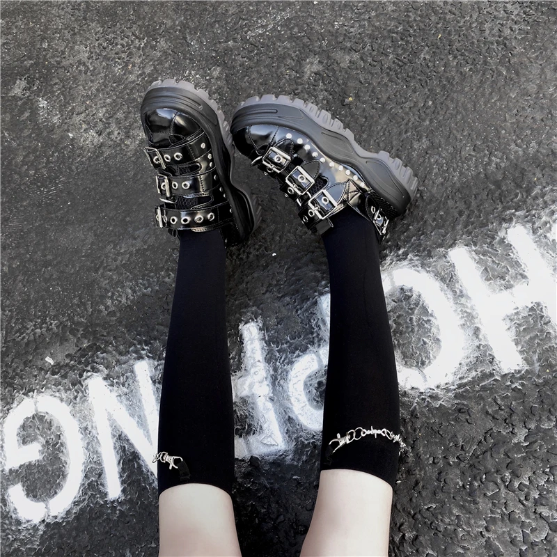 Женские носки в стиле панк GOTH GIRL Harajuku, винтажные черно-белые носки до середины голени в стиле ретро с шипами и цепочкой, уличная одежда, униве...
Женские носки в стиле панк GOTH GIRL Harajuku, винтажные черно-белые носки до середины голени в стиле ретро с шипами и цепочкой, уличная одежда, униве...