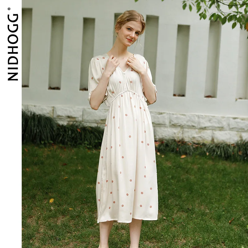 Autumn Gentle Long Skirt Fairy Satin Nightgowns V-Neck Sleeping Dress Short-sleeved Women Nightwear Waist Show Thin Sleepwear
Autumn Gentle Long Skirt Fairy Satin Nightgowns V-Neck Sleeping Dress Short-sleeved Women Nightwear Waist Show Thin Sleepwear