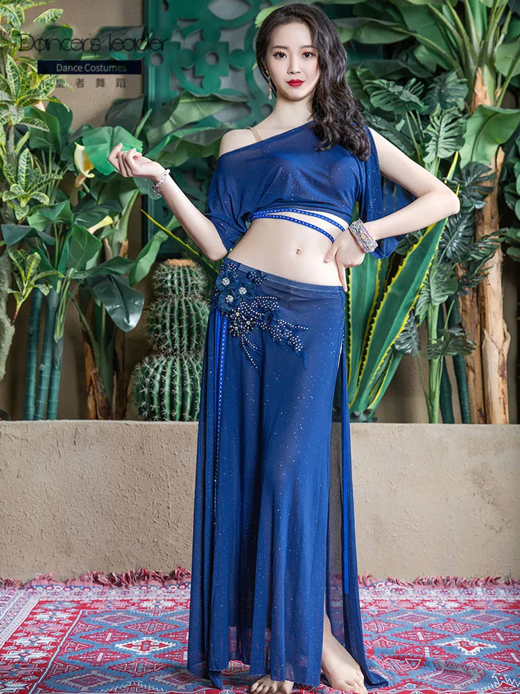 Женский костюм для танца живота, элегантный топ с открытыми плечами и длинная юбка с разрезом, одежда для тренировок
Женский костюм для танца живота, элегантный топ с открытыми плечами и длинная юбка с разрезом, одежда для тренировок