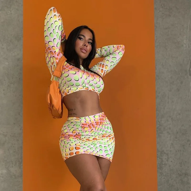 Fashion Printed Long-sleeved Sexy Pleated Skirt Suit European and American New Style 2021 Autumn and Winter Women's Two-piece
Fashion Printed Long-sleeved Sexy Pleated Skirt Suit European and American New Style 2021 Autumn and Winter Women's Two-piece