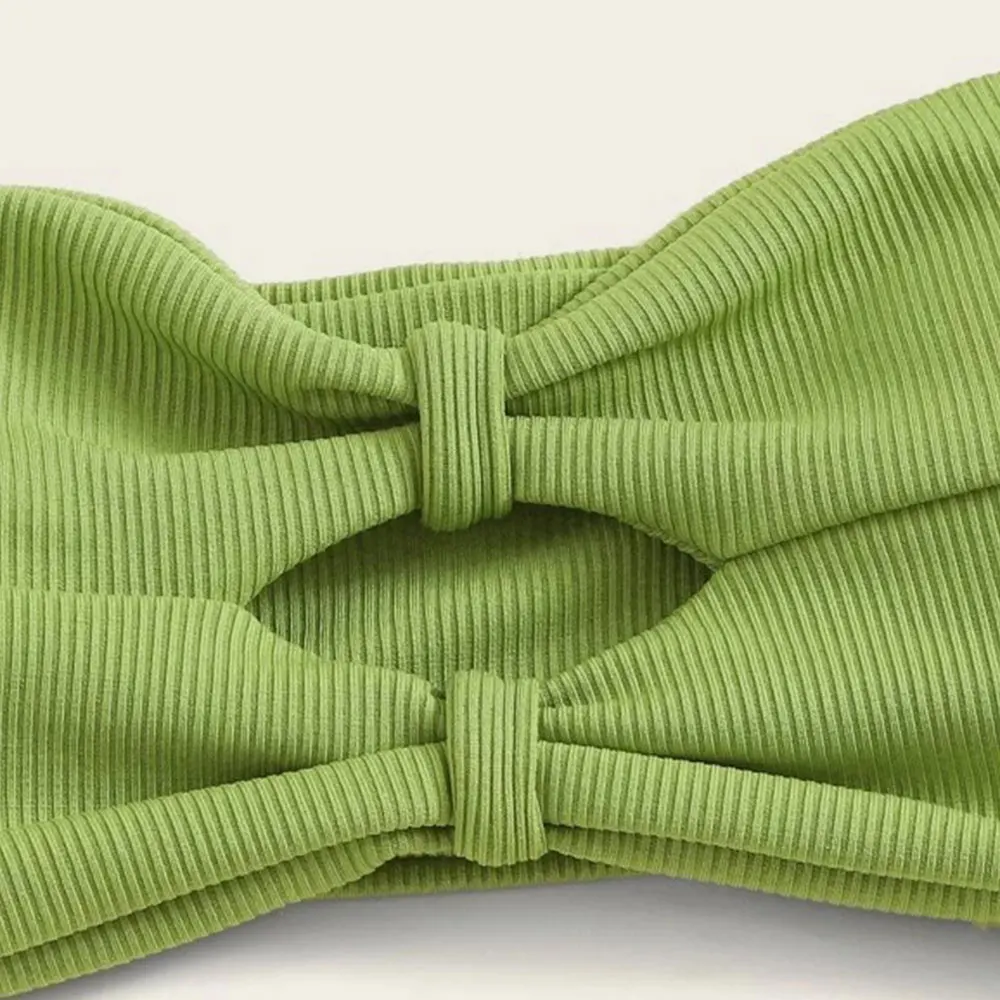 Sexy Woman Solid Color Swimsuit Tube Top Bikini Swimsuit Cutout Swimsuit Summer Beach Swimsuit 
Sexy Woman Solid Color Swimsuit Tube Top Bikini Swimsuit Cutout Swimsuit Summer Beach Swimsuit