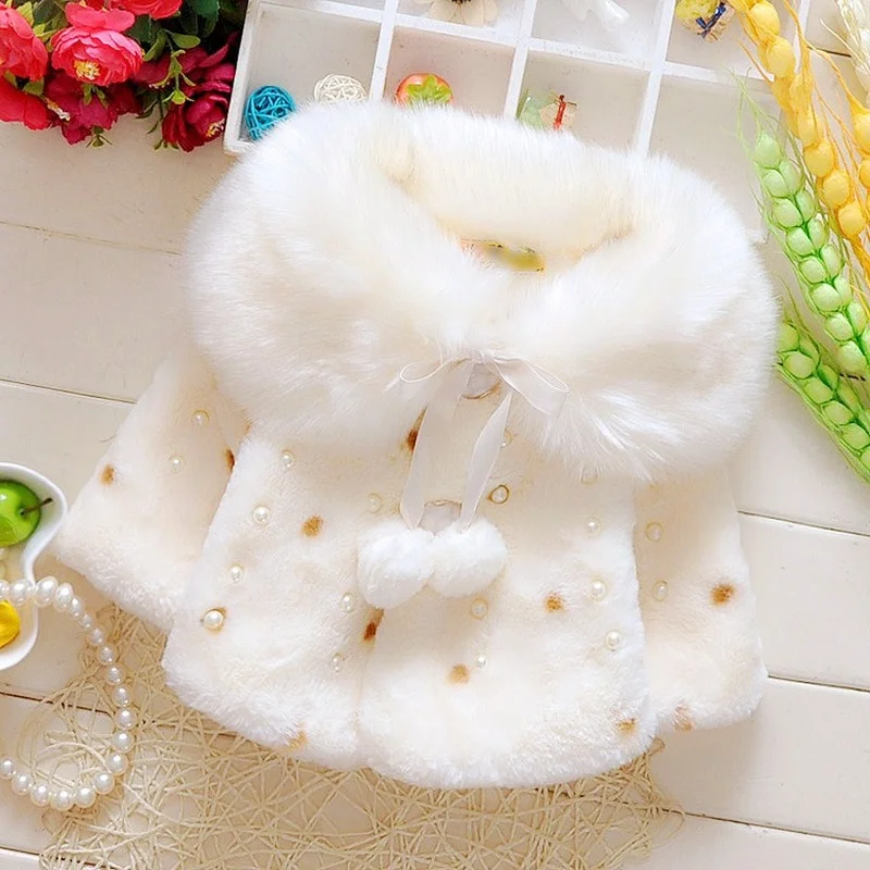 2021 New Baby Faux Fur Collar Warm Cloak Coat Kids Winter Clothes Toddler Girls Coat Cute Fleece Fur Outerwear Jackets
2021 New Baby Faux Fur Collar Warm Cloak Coat Kids Winter Clothes Toddler Girls Coat Cute Fleece Fur Outerwear Jackets