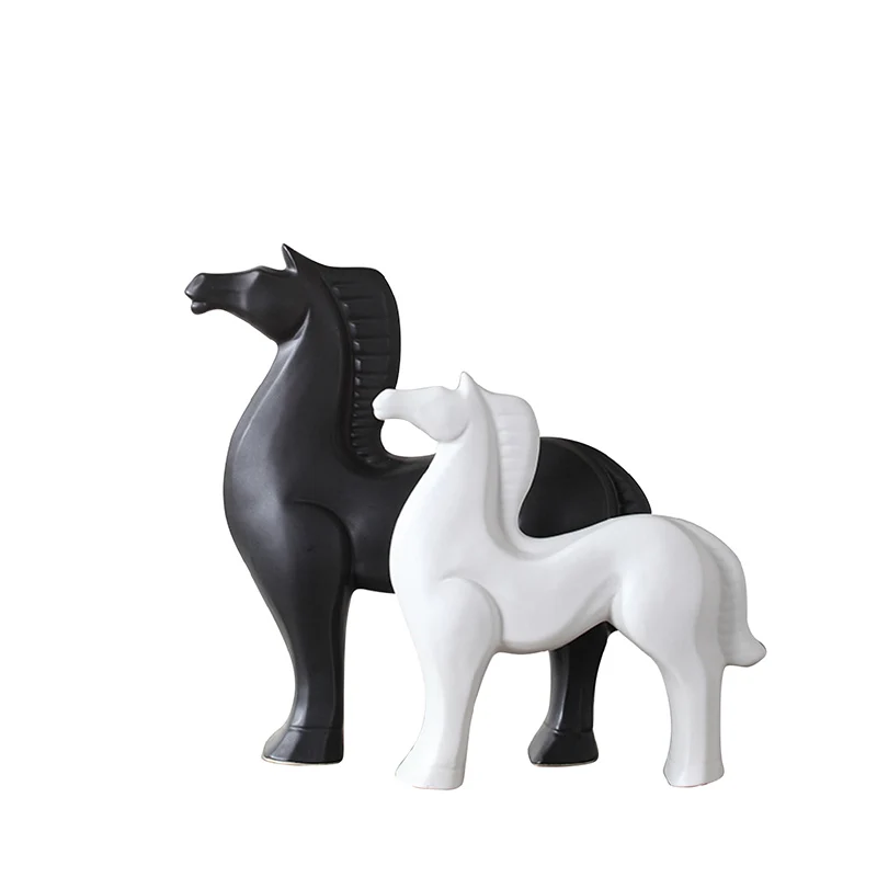 Ceramic Horse Ornament Home Decoration Black And White Creative North European Living Room Tv Cabinet Wine Cabinet Porch Decor
Ceramic Horse Ornament Home Decoration Black And White Creative North European Living Room Tv Cabinet Wine Cabinet Porch Decor