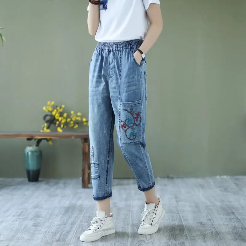 1456 Summer Women's Jeans Streetwear Patchwork Loose Embroidery Trend Vintage Blue Femme Mom Straight High Waist Denim Trousers
1456 Summer Women's Jeans Streetwear Patchwork Loose Embroidery Trend Vintage Blue Femme Mom Straight High Waist Denim Trousers