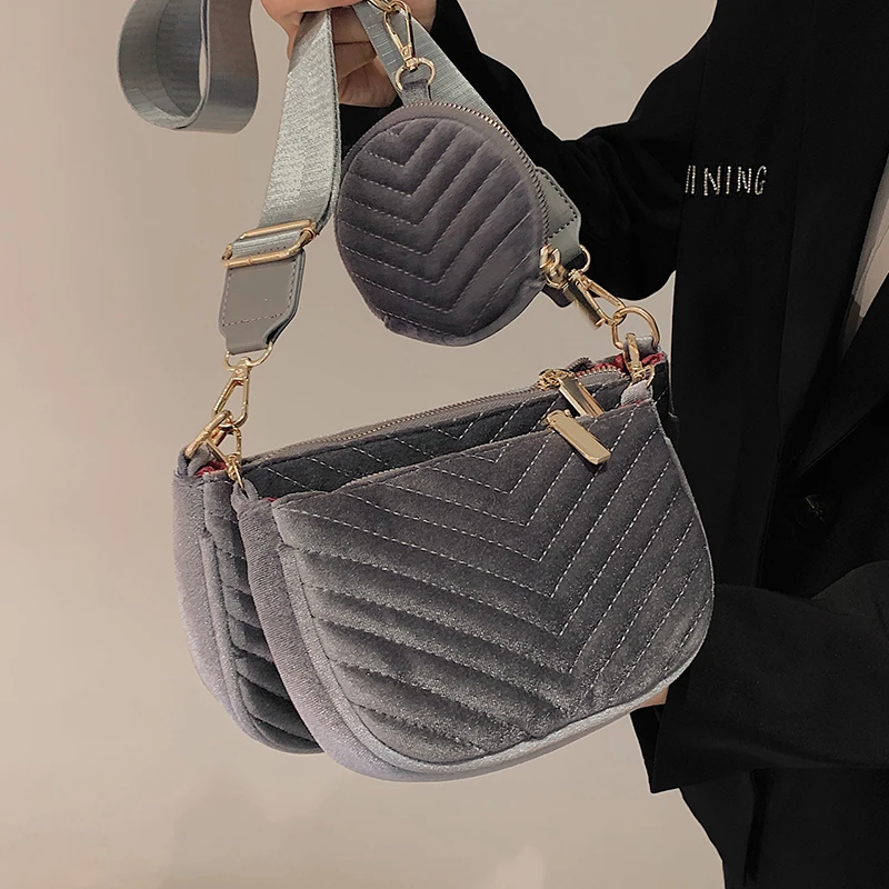 с доставкой 3-piece Set Golden Velvet Small Shoulder Crossbody Bag for Women 2021 Winter Casual Designer Purses and Handbags
с доставкой 3-piece Set Golden Velvet Small Shoulder Crossbody Bag for Women 2021 Winter Casual Designer Purses and Handbags