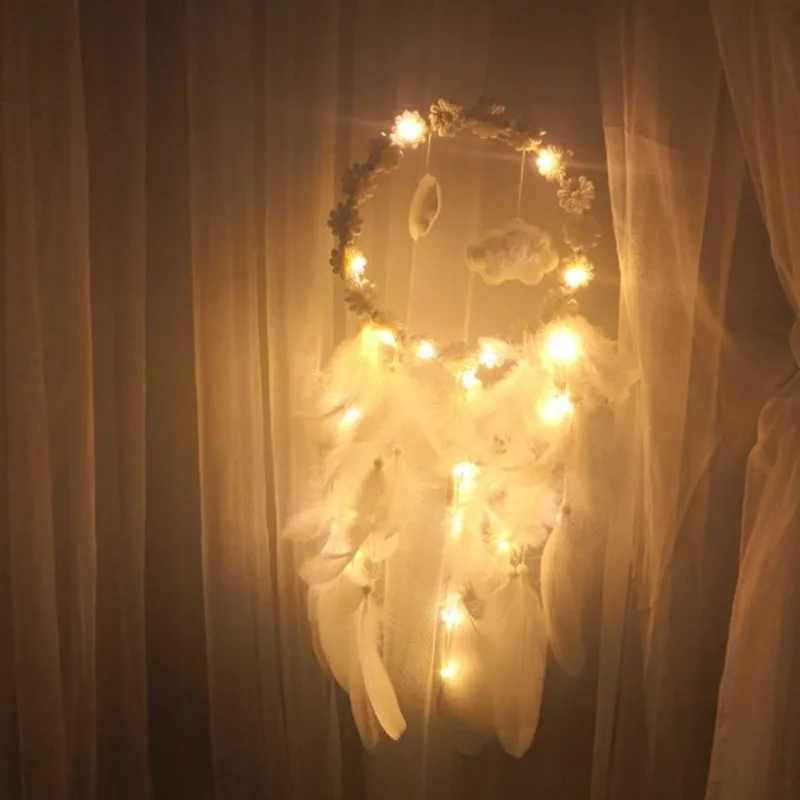 ZR-Handmade White Cloud Feather Dream Catcher With Fairy LED Light String Decorative Hanging Ornaments For Kids Room Wedding Dec
ZR-Handmade White Cloud Feather Dream Catcher With Fairy LED Light String Decorative Hanging Ornaments For Kids Room Wedding Dec