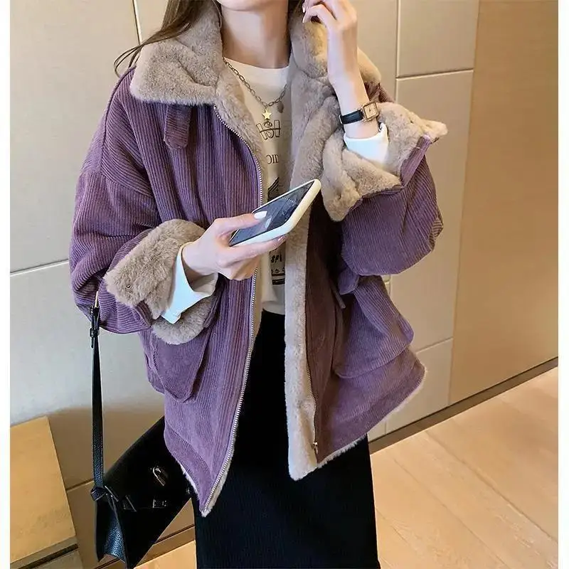 New Korean Version of Winter Zipper Corduroy Parka Women's Fashion Loose Lamb Wool Padded Warm Tooling Cotton Jacket 2021 JL1259
New Korean Version of Winter Zipper Corduroy Parka Women's Fashion Loose Lamb Wool Padded Warm Tooling Cotton Jacket 2021 JL1259