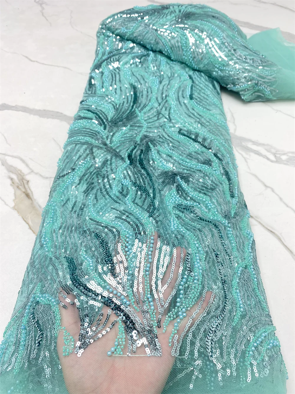XIYA 2022 Latest Nigerian Beaded Lace Fabrics African Fashion Women Tulle Lace Luxury Handmade Beaded Sequins Lace Fabrics 4539B 
XIYA 2022 Latest Nigerian Beaded Lace Fabrics African Fashion Women Tulle Lace Luxury Handmade Beaded Sequins Lace Fabrics 4539B