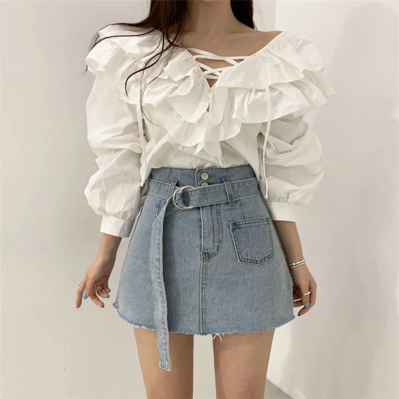 solid white summer crop top women V Neck Tie Scalloped Casual holiday tank top long Sleeves Loose Fit Chic Tops 2021
solid white summer crop top women V Neck Tie Scalloped Casual holiday tank top long Sleeves Loose Fit Chic Tops 2021