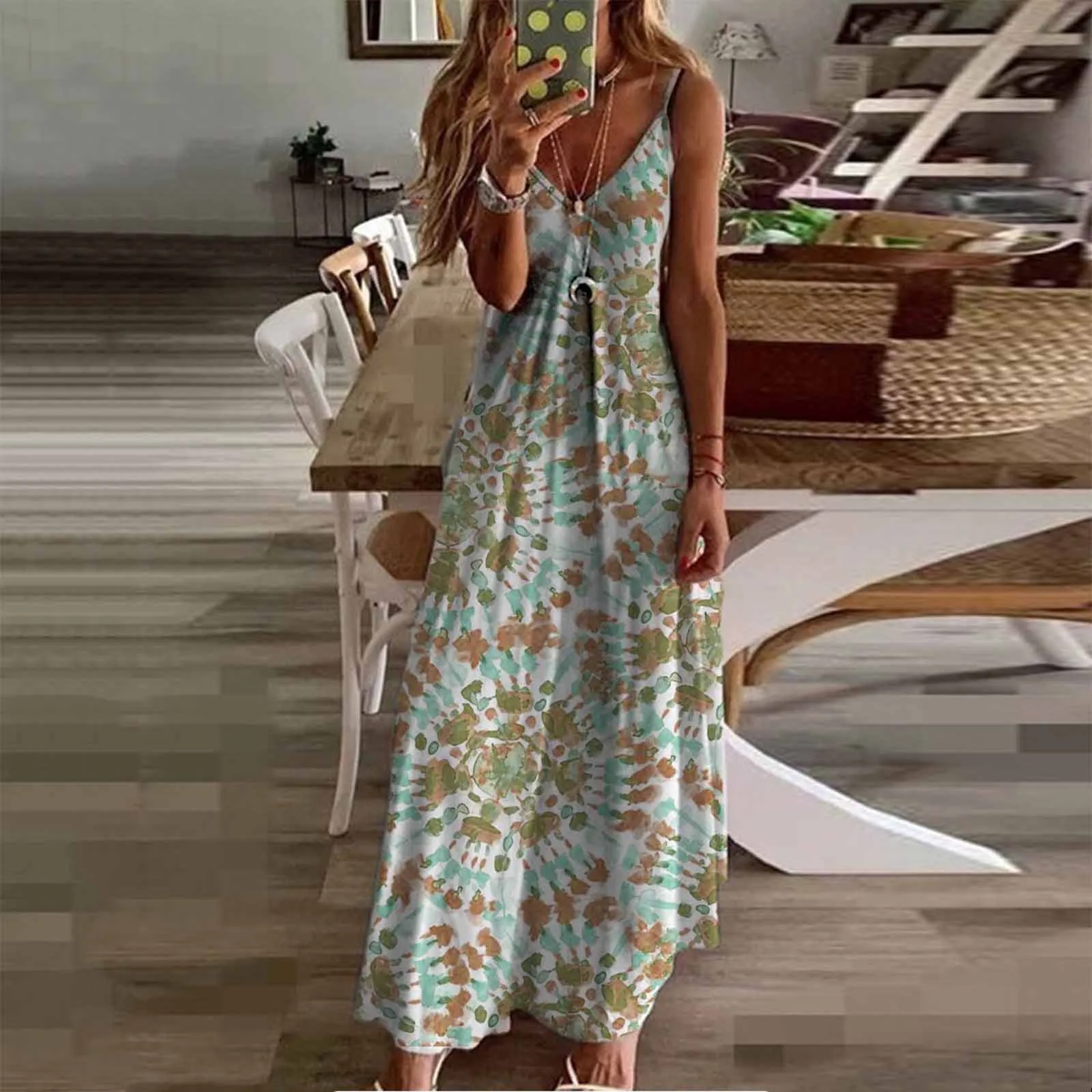 2021 Summer New Women Elegant Vintage Boho Long Maxi Dress Sexy Backless Party Beach Dress Floral Sundress Vestido
2021 Summer New Women Elegant Vintage Boho Long Maxi Dress Sexy Backless Party Beach Dress Floral Sundress Vestido