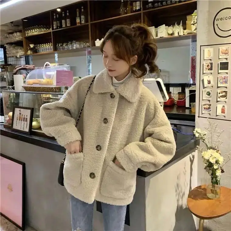 2021 Winter Women's Clothing Harajuku Cute Lambswool Jacket Y2k Button Sweatshirt Turn Down Collar Warm Short Coat Loose Outfit
2021 Winter Women's Clothing Harajuku Cute Lambswool Jacket Y2k Button Sweatshirt Turn Down Collar Warm Short Coat Loose Outfit
